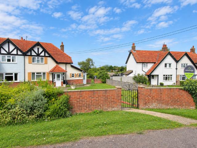 House for sale in Lewknor, South Oxfordshire