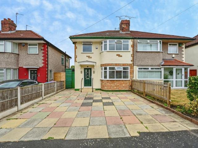 House for sale in Allerton, Calderstones
