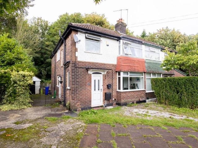 House for sale in Crumpsall, Manchester