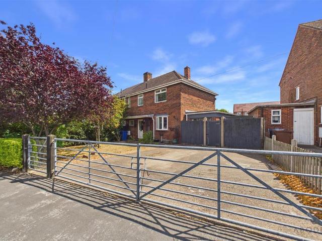 House for sale in Burton upon Trent, East Staffordshire