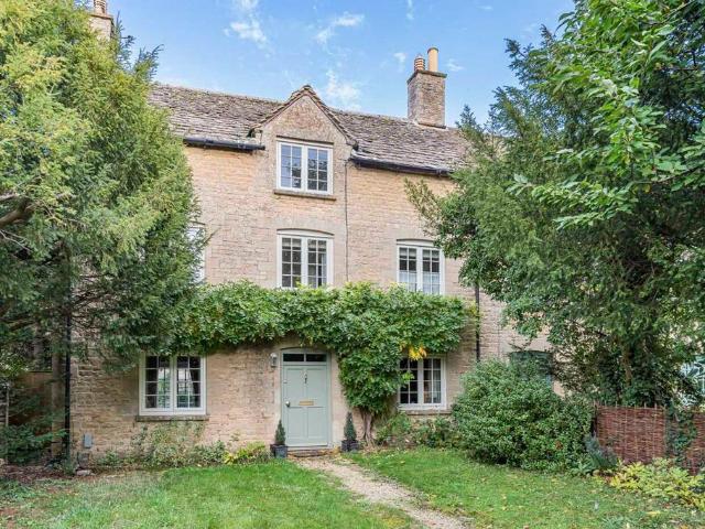 House for sale in Ascott-under-Wychwood, West Oxfordshire