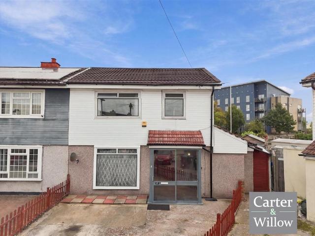 House for sale in London Borough of Barking and Dagenham, Greater London