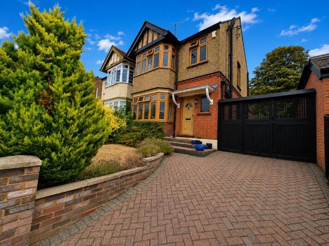 House for sale in High Town, Luton