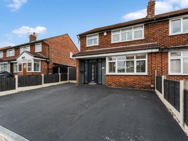 House for sale in Greenheys, Greater Manchester
