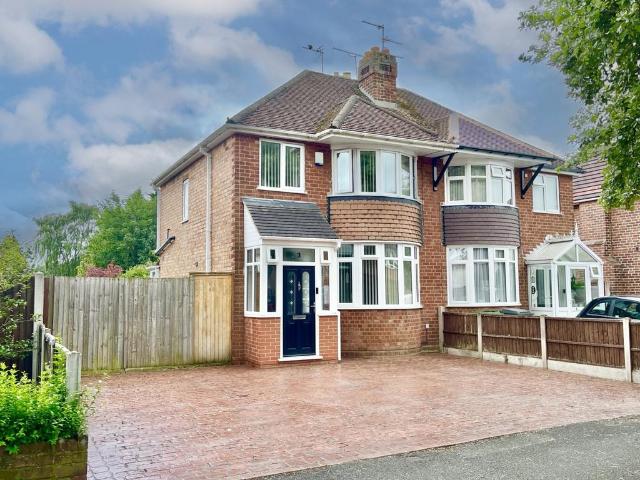 House for sale in Fordhouses, West Midlands