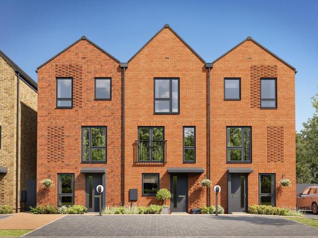 House for sale in Houghton Regis, Bedfordshire