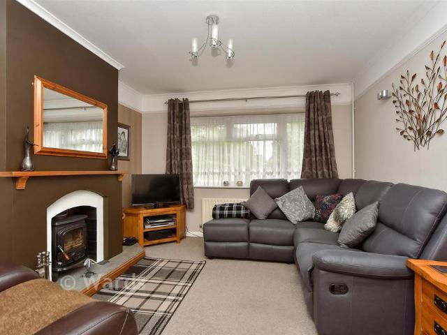 House for sale in Oad Street, Kent