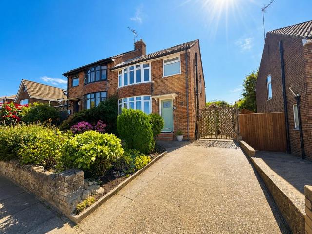 House for sale in Farley Hill, Spring Park