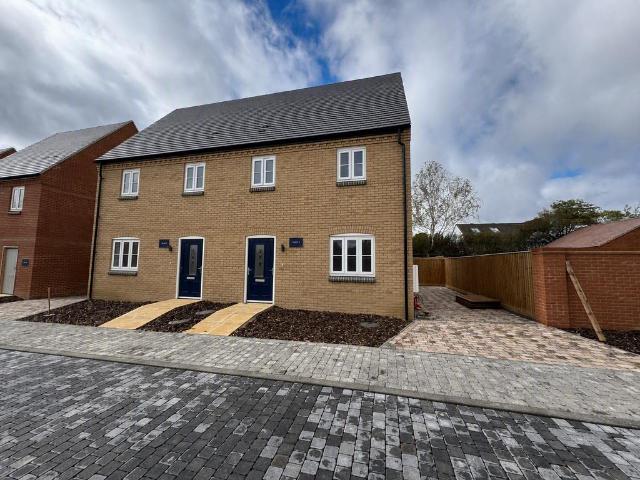 House for sale in Carpenter's Place, Brackley