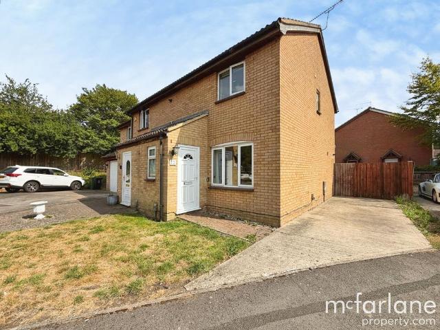 House for sale in Covingham, Swindon
