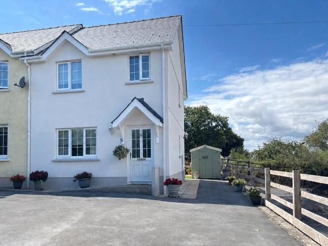House for sale in Llangain, Wales