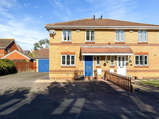 House for sale in Harrowden, Bedford