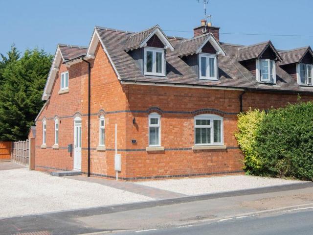 House for sale in New Bilton, Warwickshire