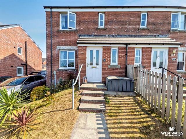 House for sale in Llangyndeyrn, Carway