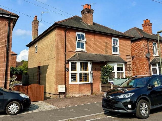 House for sale in Fole, Surrey