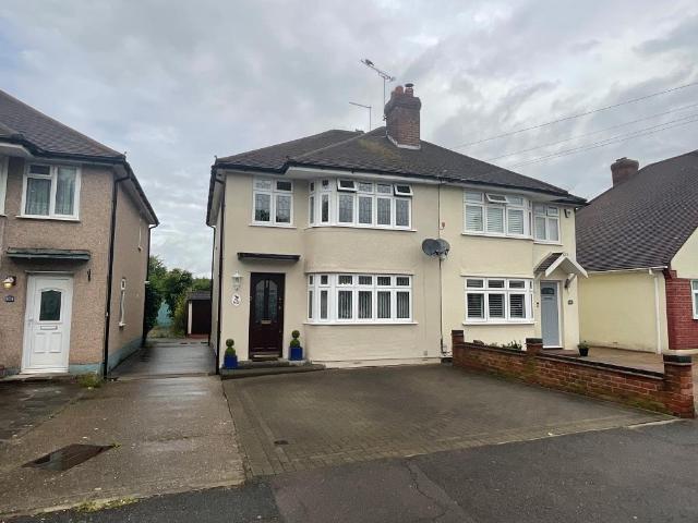 House for sale in Elm Park, Greater London