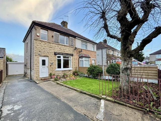 House for sale in Slack Side, West Yorkshire