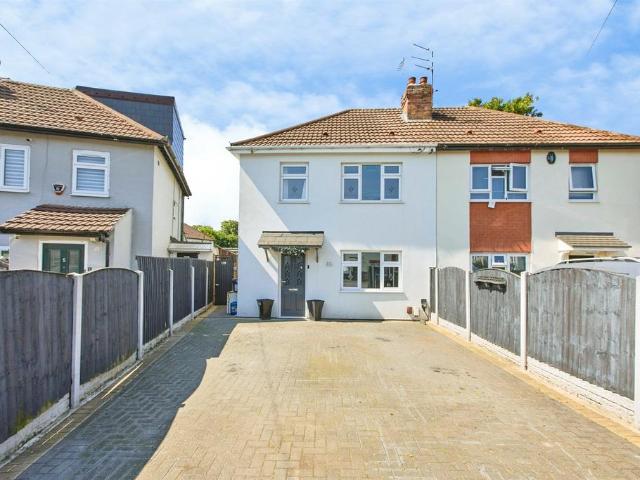 House for sale in Allenton, East Midlands