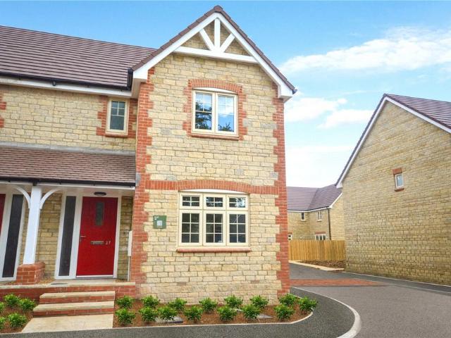 House for sale in Milborne Port, Henstridge
