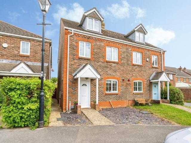 House for sale in Littlecote, West Sussex