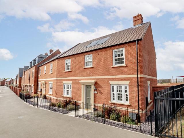 House for sale in Towcester, West Northamptonshire
