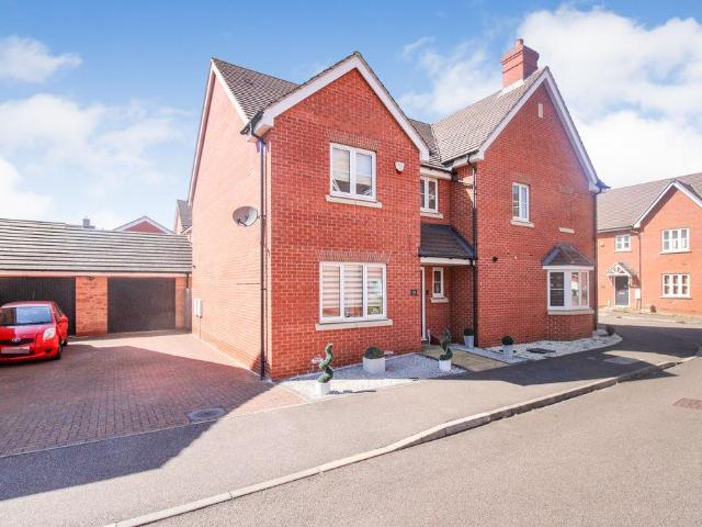 House for sale in Bedford