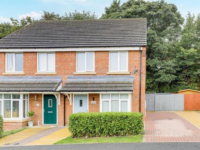 House for sale in Elmton, East Midlands