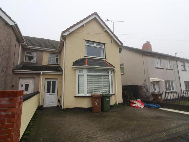 House for sale in Gilfach, Tir-y-berth