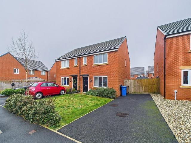 House for sale in Packmoor, Stoke-on-Trent