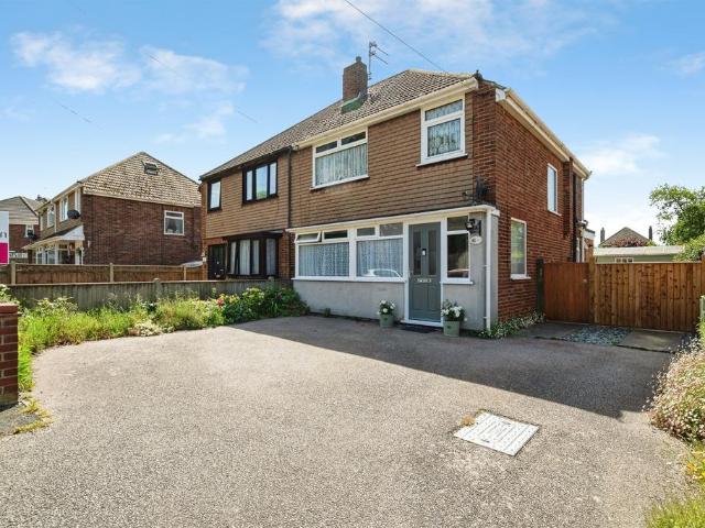 House for sale in Hopton-on-Sea, Stokesby