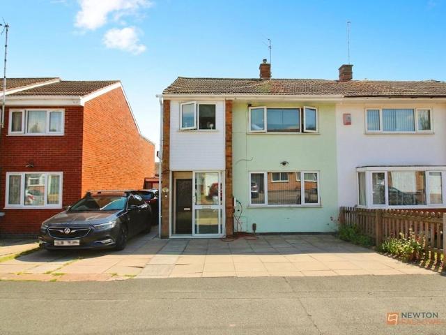 House for sale in Elmfield, Leicestershire