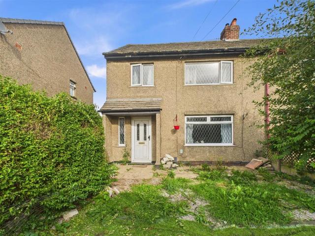 House for sale in Charlesworth, East Midlands