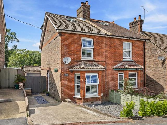 House for sale in West Hoathly, Perryfields