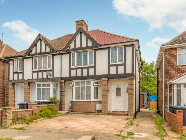 House for sale in Alperton, Greater London