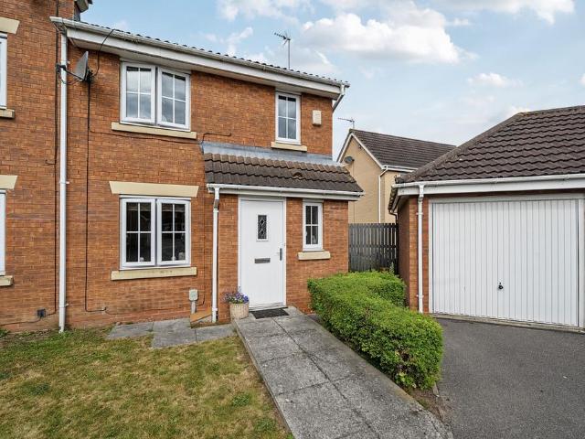 House for sale in Kingswood, Hull