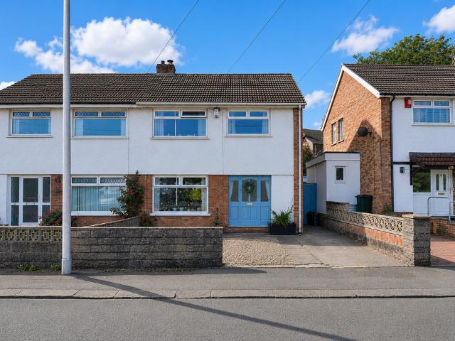 House for sale in Cadoxton, Barry