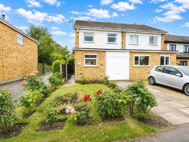 House for sale in Overslade, New Bilton