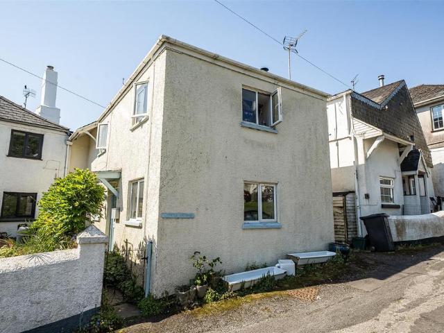 House for sale in Strode, Devon