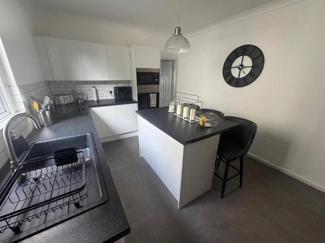 House for sale in Llansamlet, Wales