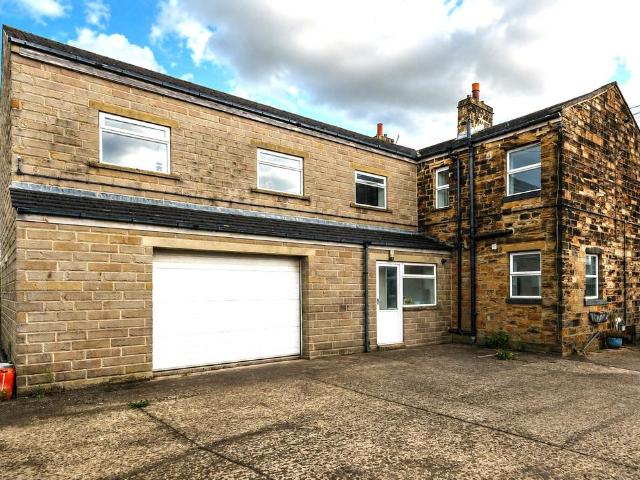 House for sale in Birkenshaw, Kirklees