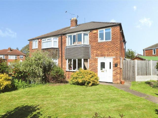 House for sale in Edenthorpe, South Yorkshire