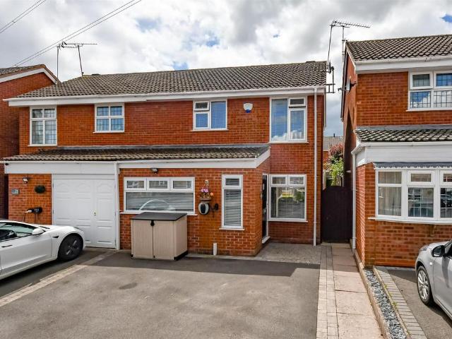 House for sale in Smestow, Great Chatwell