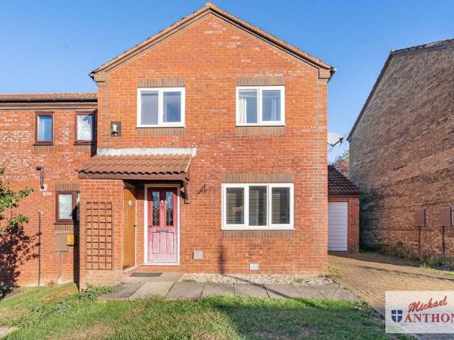 House for sale in Great Holm, Milton Keynes