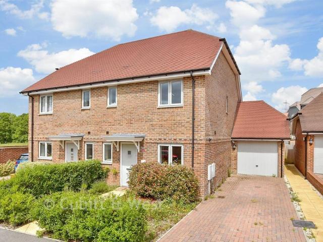 House for sale in Horsham, West Sussex