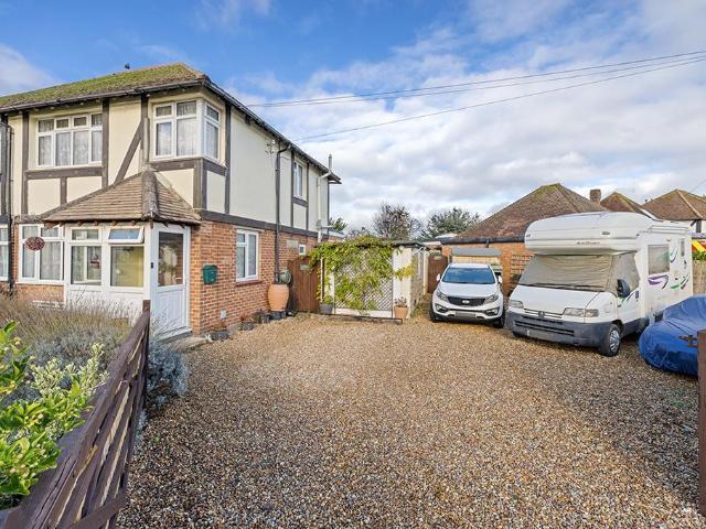 House for sale in Bersted, Clapham