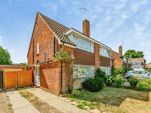 House for sale in Greenfields, Reigate and Banstead