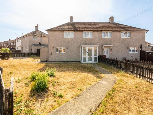 House for sale in Whitley Wood, Reading