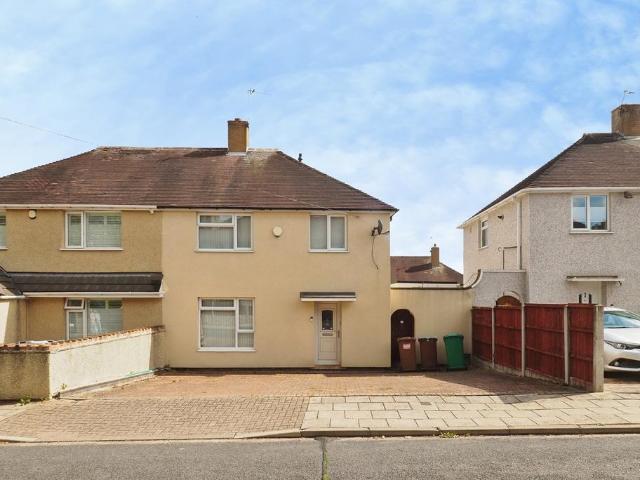 House for sale in Clifton, City of Nottingham