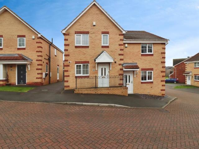 House for sale in Aston cum Aughton, Aston