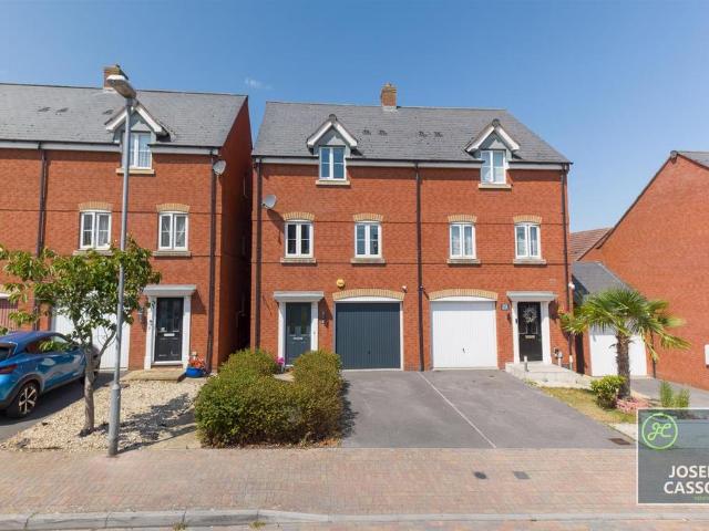 House for sale in North Petherton, Somerset